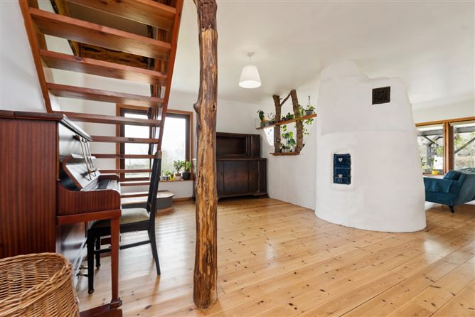 Cockadoodledoo, Killakee Road, Rathfarnham, Dublin 16