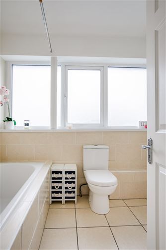 23 Sutton Grove, Sutton, Dublin 13