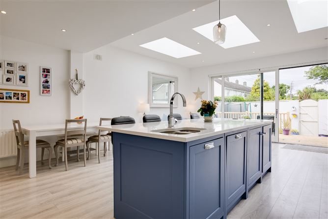 23 Sutton Grove, Sutton, Dublin 13