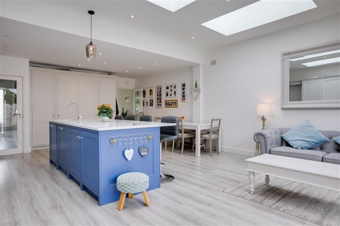 23 Sutton Grove, Sutton, Dublin 13