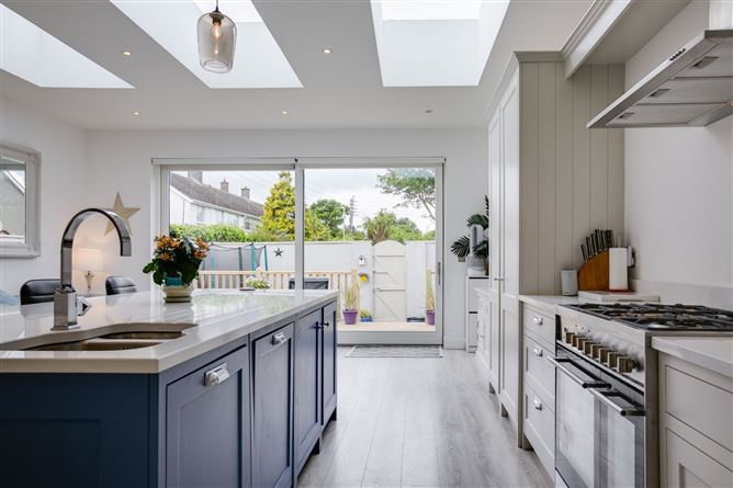 23 Sutton Grove, Sutton, Dublin 13