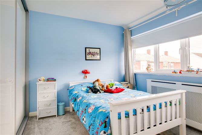 23 Sutton Grove, Sutton, Dublin 13