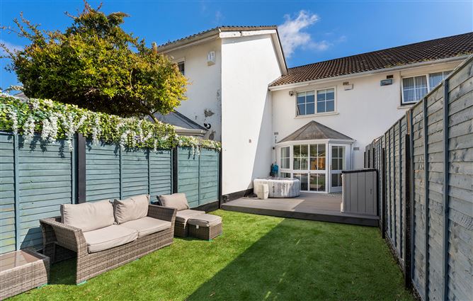 18 ESKER LODGE, Lucan, Dublin