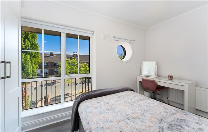 18 ESKER LODGE, Lucan, Dublin