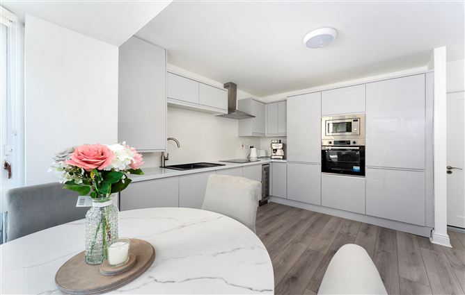 18 ESKER LODGE, Lucan, Dublin