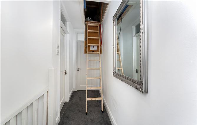 18 ESKER LODGE, Lucan, Dublin