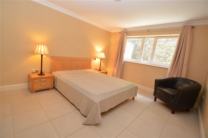  1 Lísín Apartments, Strawberry Hill, Cork City, Cork