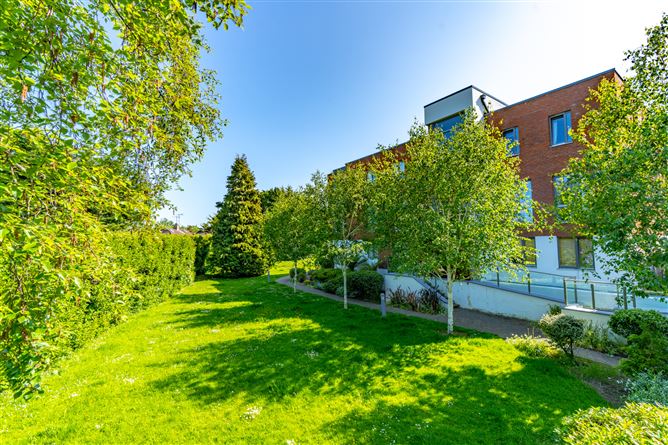 28 The Croft, Parc Na Silla Avenue, Loughlinstown, Dublin 18