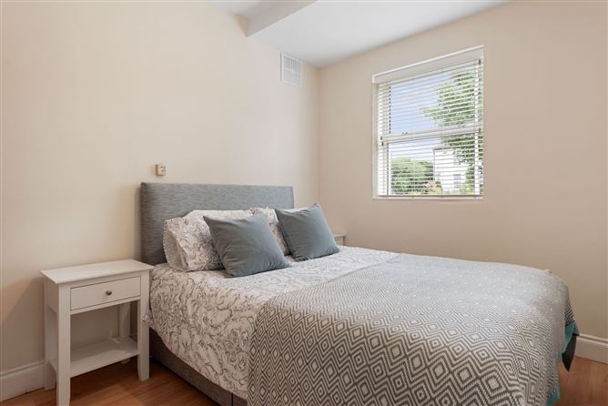 7 Eaton Court, Terenure, Dublin 6W