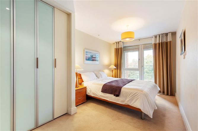16 Shrewsbury Square, Sandymount, Dublin 4