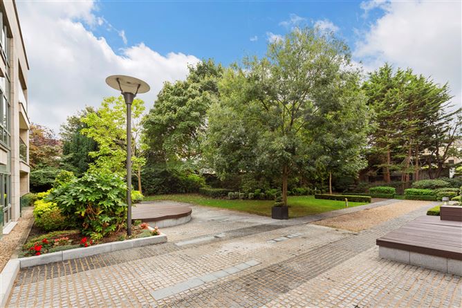 16 Shrewsbury Square, Sandymount, Dublin 4