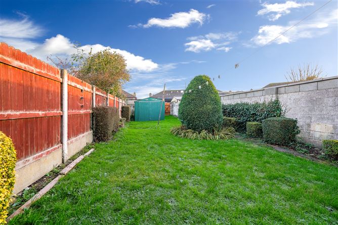 39 Claremont Drive, Glasnevin, Dublin 11