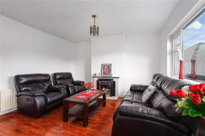 39 Claremont Drive, Glasnevin, Dublin 11