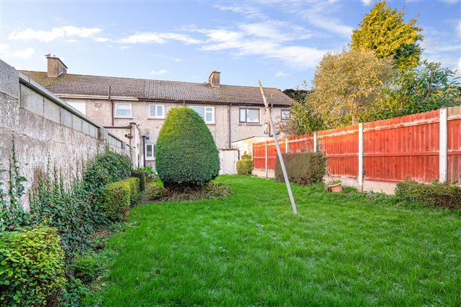 39 Claremont Drive, Glasnevin, Dublin 11