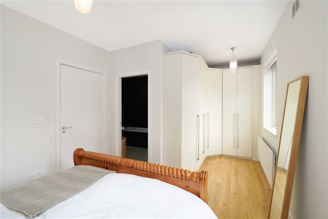 4 Brownsbarn Wood, Kingswood Cross, Citywest, Dublin 22