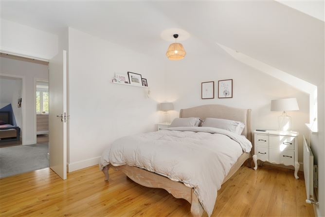 4 Brownsbarn Wood, Kingswood Cross, Citywest, Dublin 22