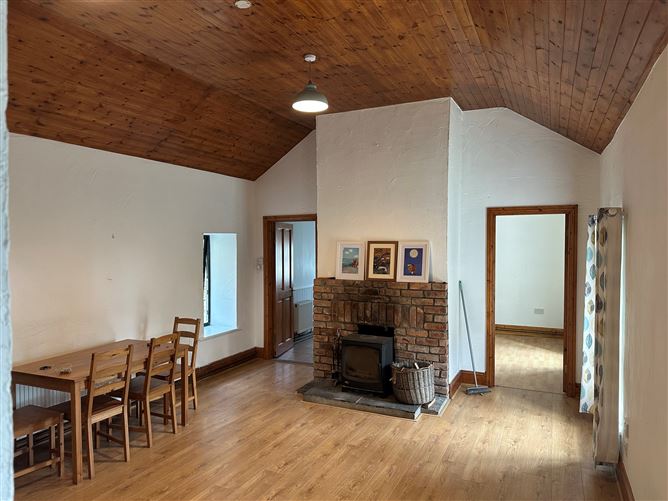Dinny's Cottage, Monalin, Newtownmountkennedy, Wicklow