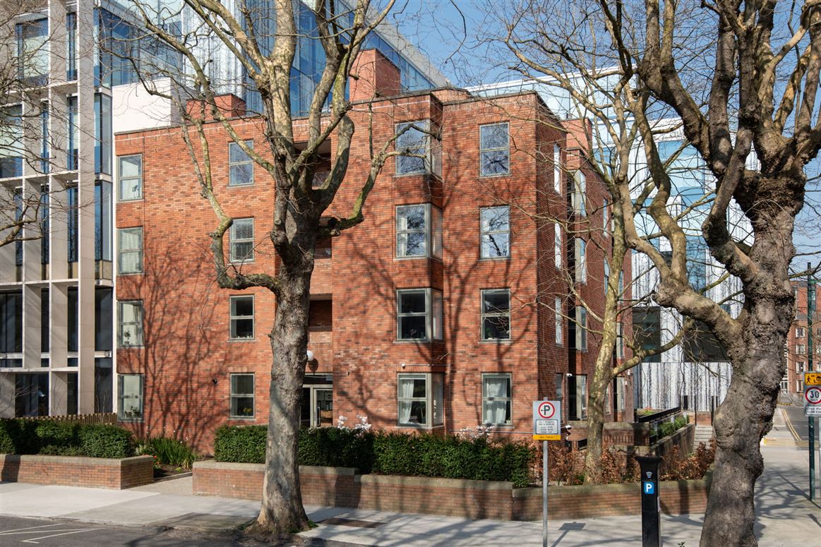 Apartment 7. Earlcourt  Adelaide Road  Dublin 2, Leeson Street, Dublin 2