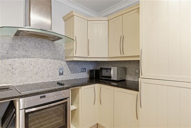 Apartment 7. Earlcourt  Adelaide Road  Dublin 2, Leeson Street, Dublin 2