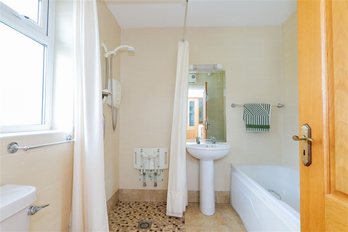 122 Dangan Heights, Dangan, Galway