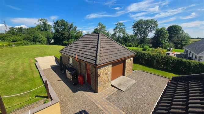 Photo 42 of 67 — Cazalan House, Putiaghan, Belturbet, Co. Cavan