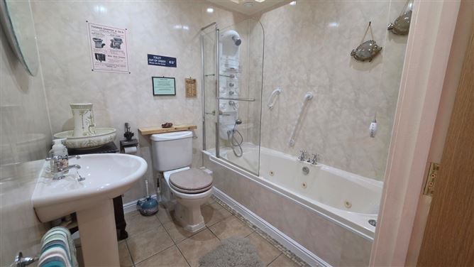 Photo 26 of 67 — Cazalan House, Putiaghan, Belturbet, Co. Cavan