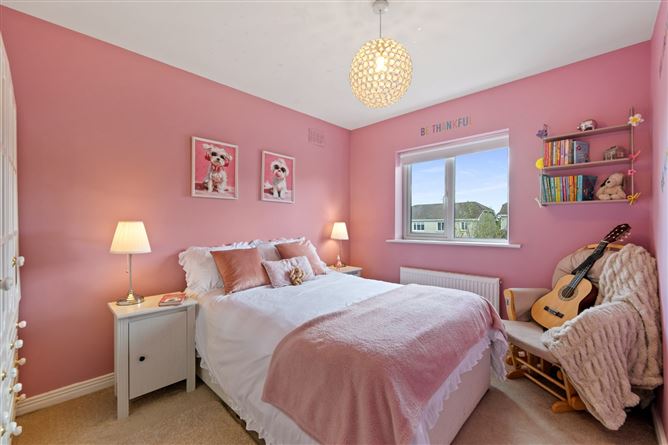 Photo 19 of 28 — 5 Upper Clevedon, Carrigaline, Cork