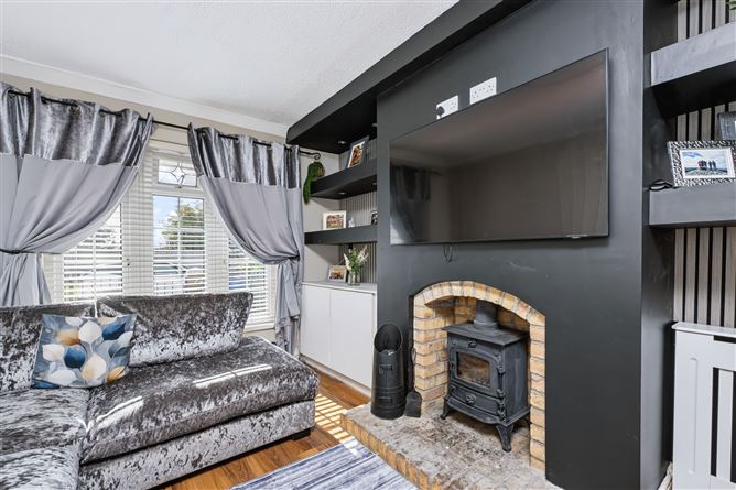 27 Woodbank Avenue, Finglas South, Dublin 11, Co. Dublin