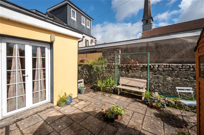 7 Dundanion Terrace, Blackrock Road, Cork