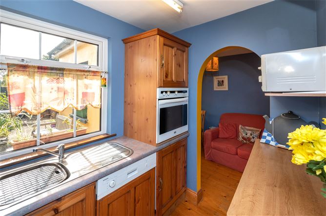 7 Dundanion Terrace, Blackrock Road, Cork