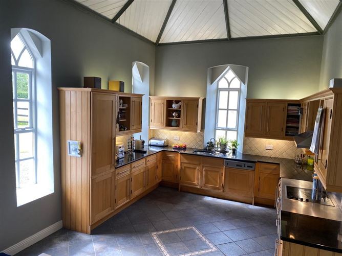 Clonmore House (near Kildare/Offaly border), Clonbullogue, Offaly