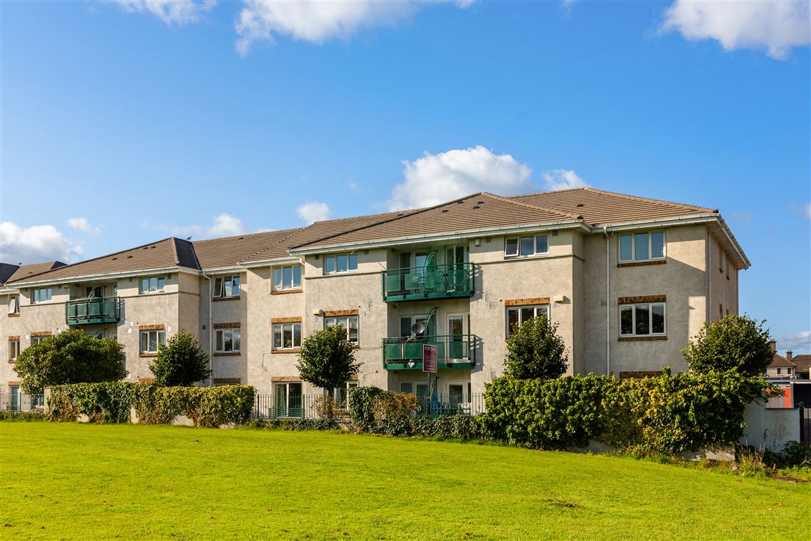 Apartment 45, Block 4, Whitehall Square, Quarry Drive, Dublin 12., Perrystown, Dublin 12