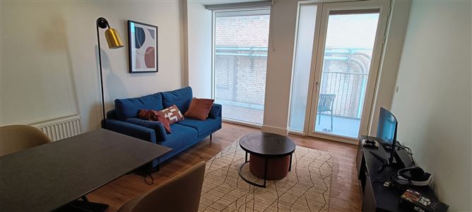 https://photos-a.propertyimages.ie/media/1/7/2/4928271/42bd9ad3-2d68-409a-ae60-2e4d88999604_l.jpg