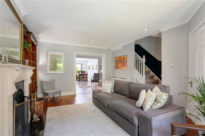 https://photos-a.propertyimages.ie/media/1/7/2/4935271/dfba27fc-c363-48f8-87e4-4bc2fb970dfc_l.jpg