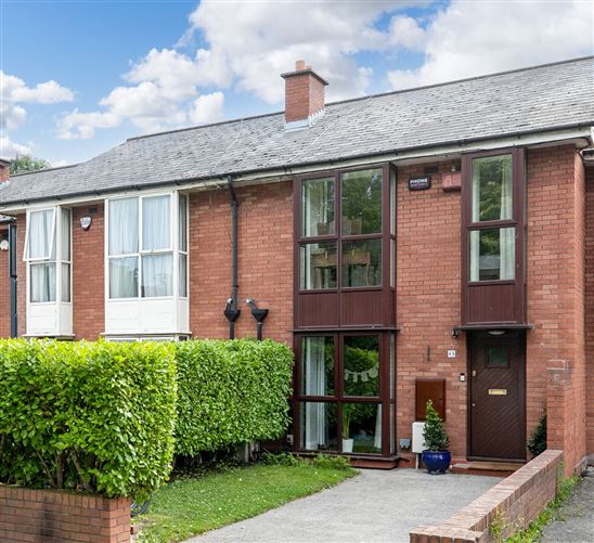 https://photos-a.propertyimages.ie/media/1/7/2/4935271/dfba27fc-c363-48f8-87e4-4bc2fb970dfc_l.jpg
