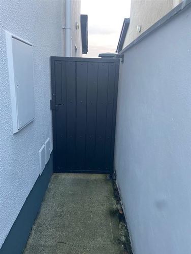 No 2 Lakeview, Creggs Rd, Glenamaddy, Galway