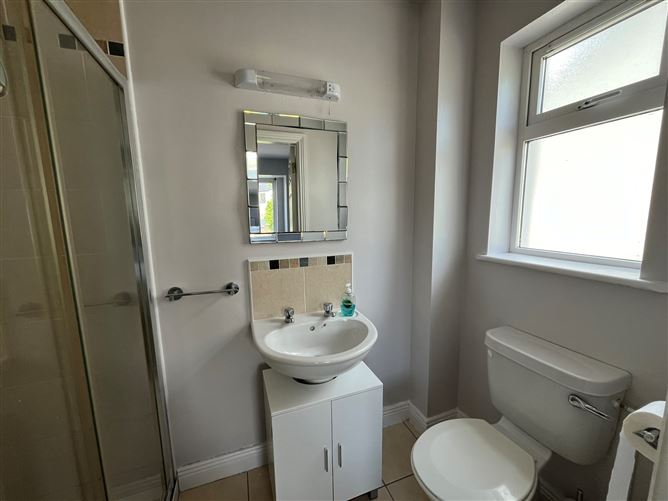 3 Castlerock Woods, Castleconnell, Limerick