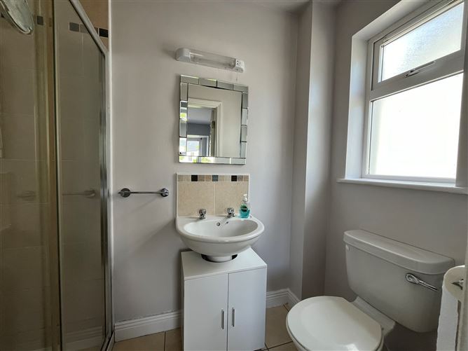 3 Castlerock Woods, Castleconnell, Limerick