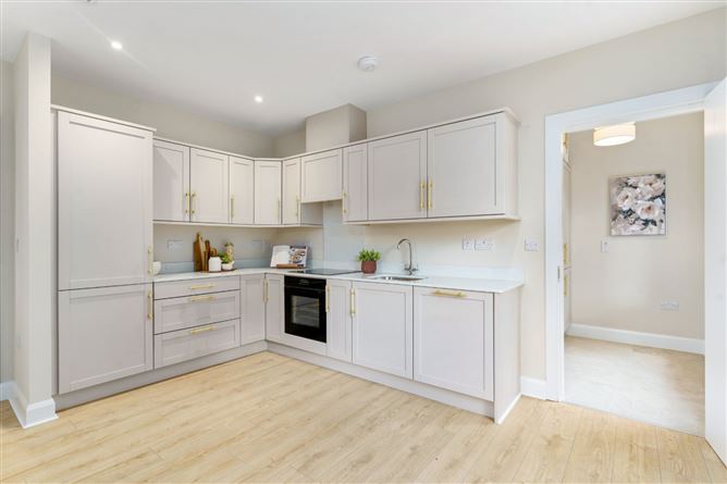 Photo 8 of 23 — 2A Marley Lawn, Rathfarnham, Dublin 16