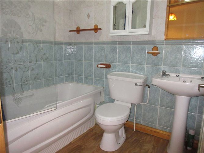 31 Woodfield, Galway Road, Tuam, Co. Galway