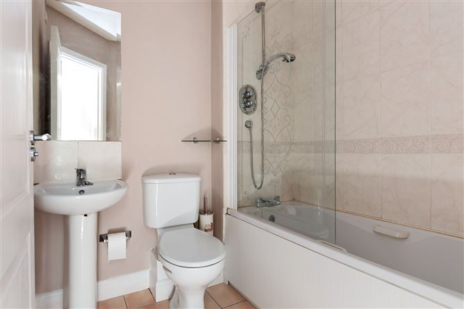 113 Laraghcon, Lucan, Co.Dublin