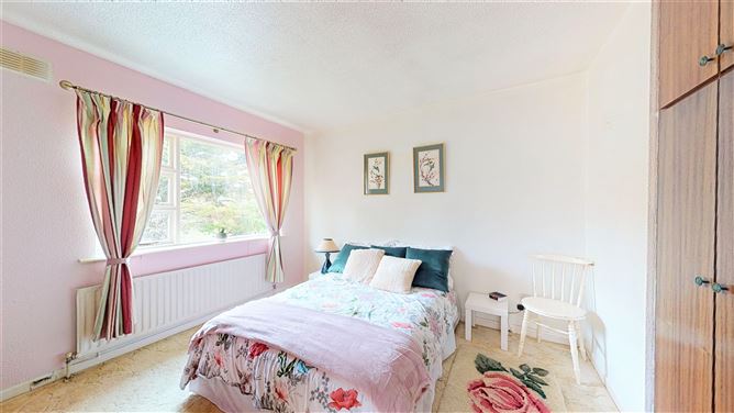 24 Beverly Downs, Knocklyon, Dublin 16
