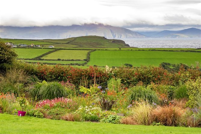 Tigín An Bear, Kilnaglearagh, Dingle, Co. Kerry