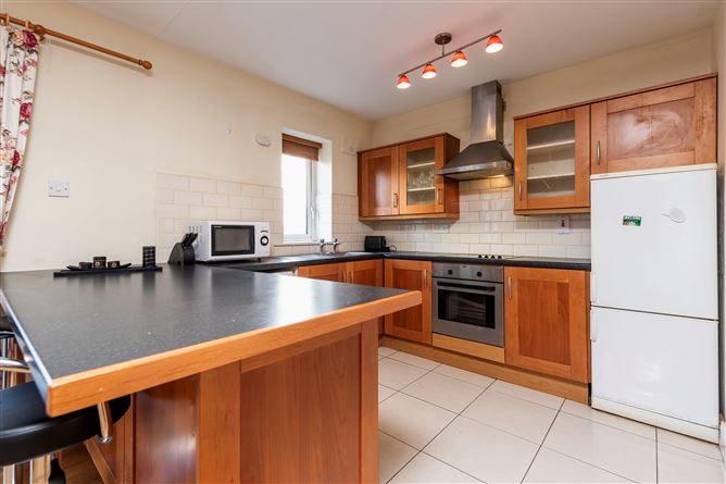 No. 14 Melrose Court, Upper George's Street, Wexford, Wexford Town, Wexford