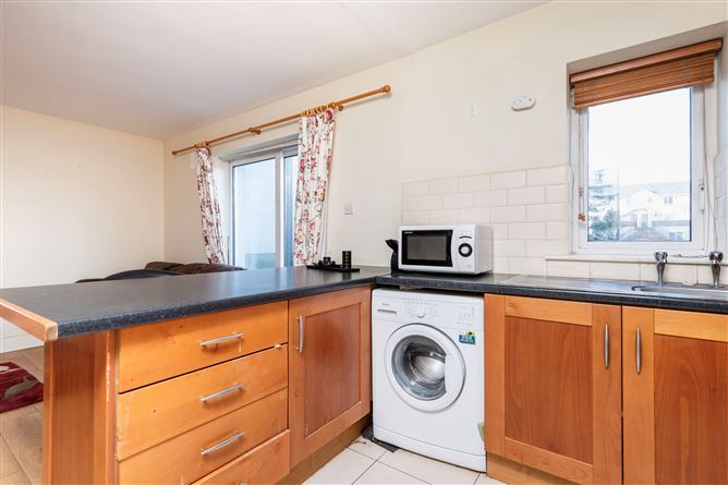 No. 14 Melrose Court, Upper George's Street, Wexford, Wexford Town, Wexford