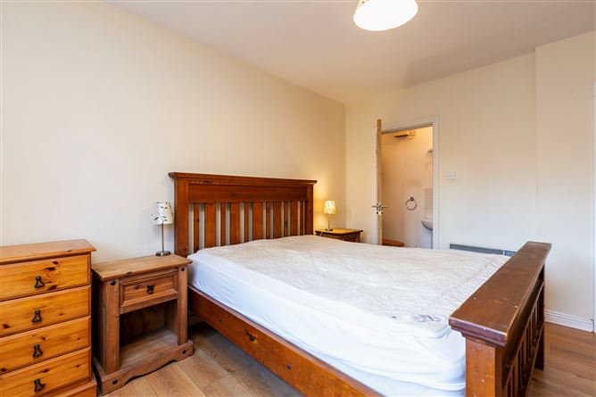 No. 14 Melrose Court, Upper George's Street, Wexford, Wexford Town, Wexford