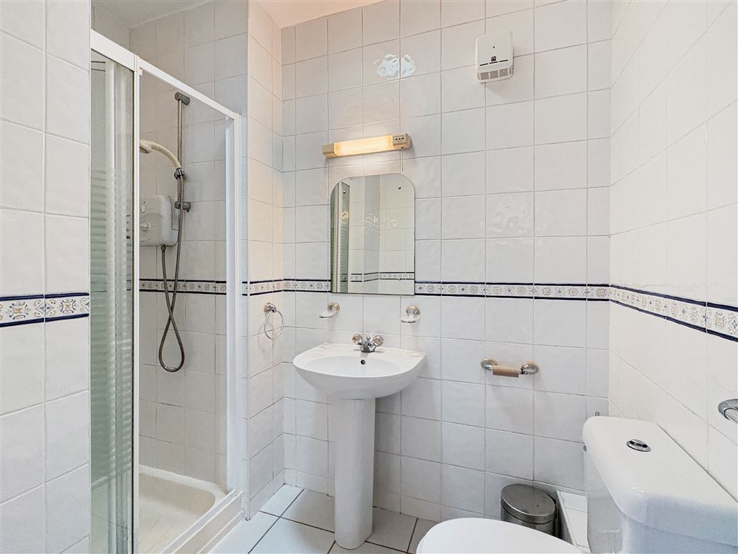 6 Cuirt Eanna, The Long Walk, Galway City 6 Cuirt Eanna, The Long Walk, Galway City