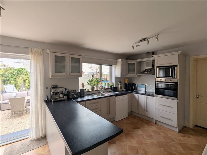 54 Droim Na Coille, Dromin Road, Nenagh, Co. Tipperary