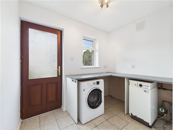 62 Bruach Na Habhainn, Quin Road, Ennis, Co. Clare.