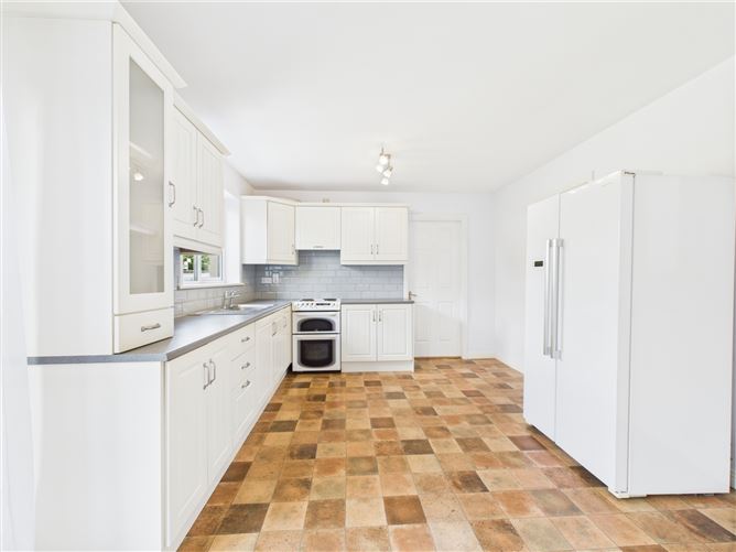 62 Bruach Na Habhainn, Quin Road, Ennis, Co. Clare.